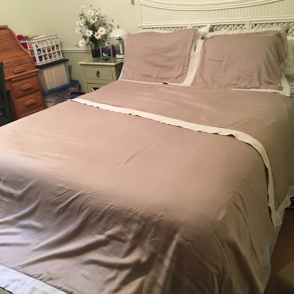 Pottery Barn Duvet Cover w/ 2 Shams
